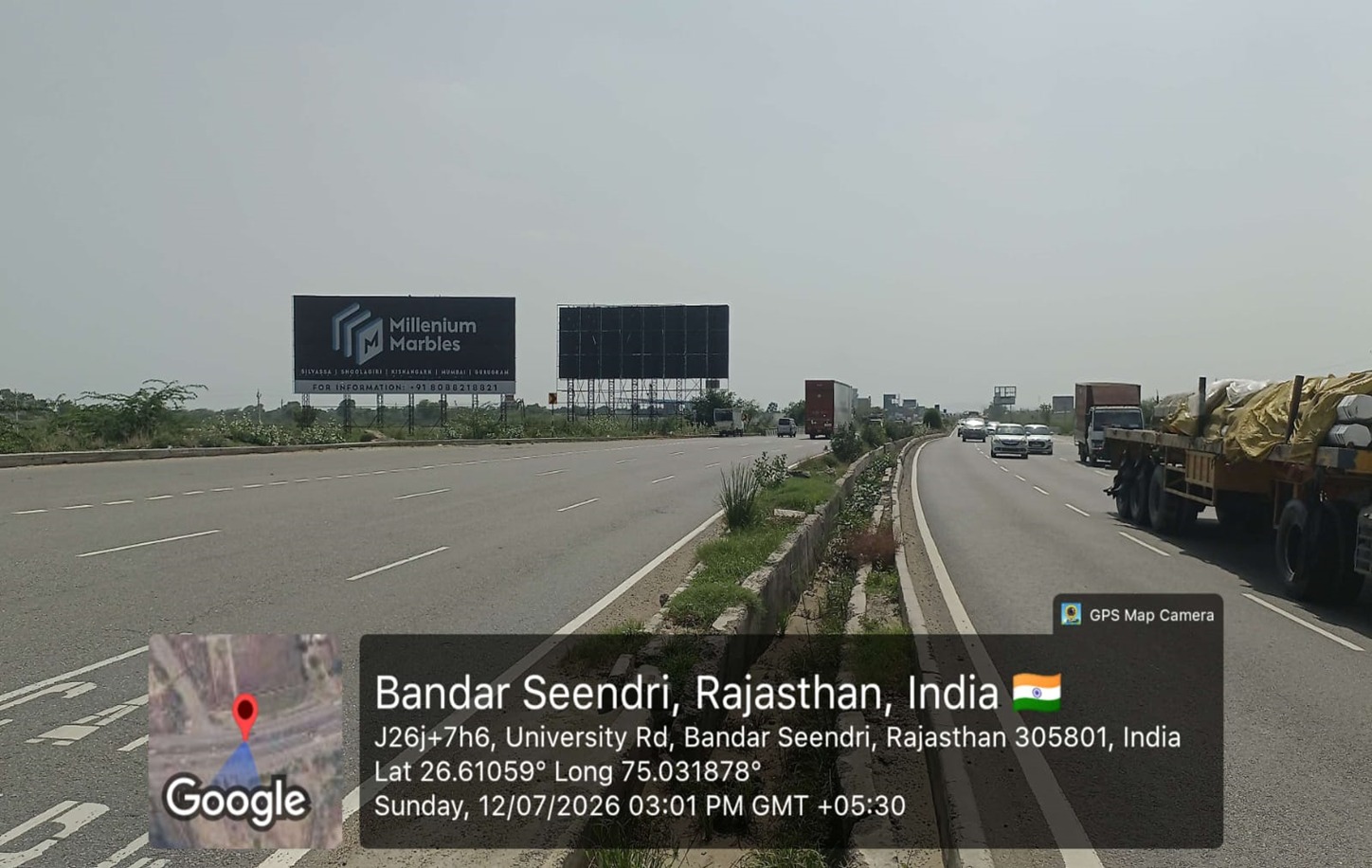 Hoarding image 456